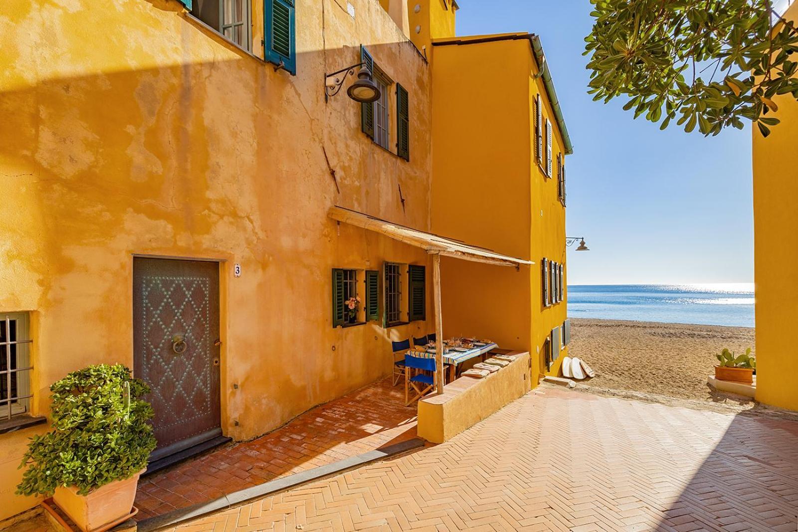 Casa Saracena Fronte Mare Villa Varigotti Bagian luar foto