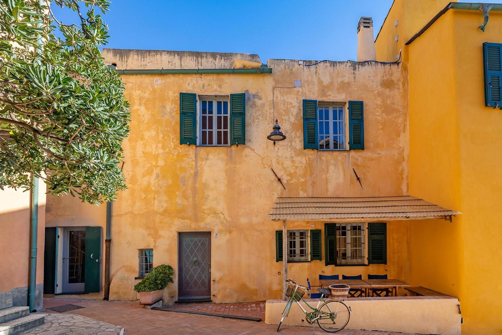 Casa Saracena Fronte Mare Villa Varigotti Bagian luar foto
